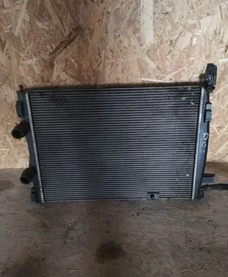 Nissan Qashqai Coolant radiator