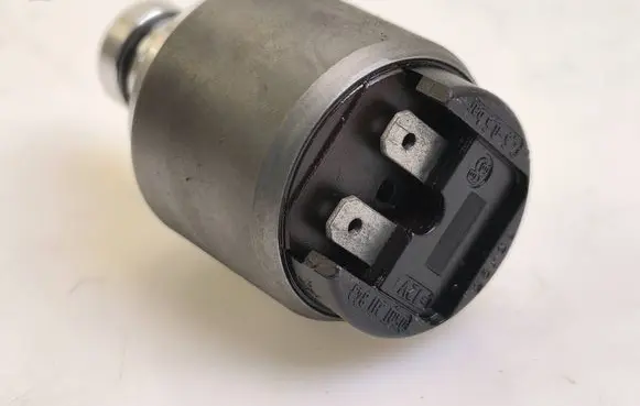 Audi A8 S8 D2 4D Other gearbox part 0501311843 1395 4505