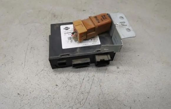 Nissan Primera Comfort/convenience module 285969F902 5WK4661