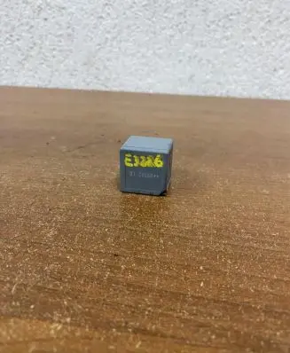 Mercedes-Benz R W251 Other relay V2313634X62 5M5T14B192