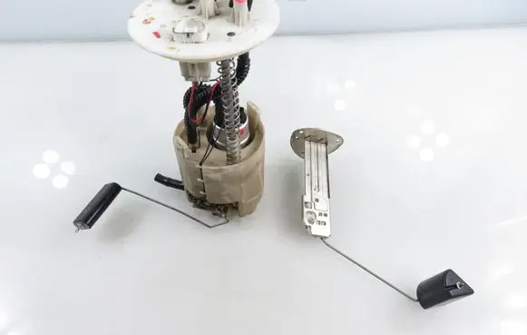 Citroen C-Crosser In-tank fuel pump 
