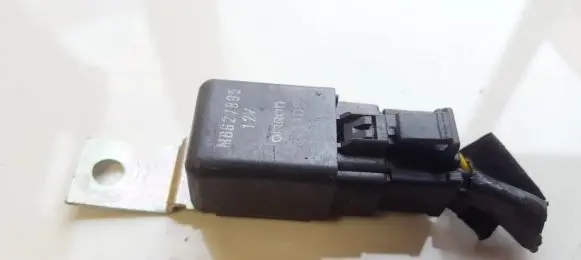 Mitsubishi Pajero Other relay MB627895
