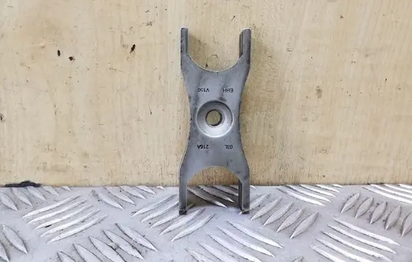 Audi Q5 SQ5 Fuel Injector clamp holder 03L216A