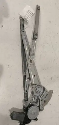 Mitsubishi Outlander Front door electric window regulator 5713A386