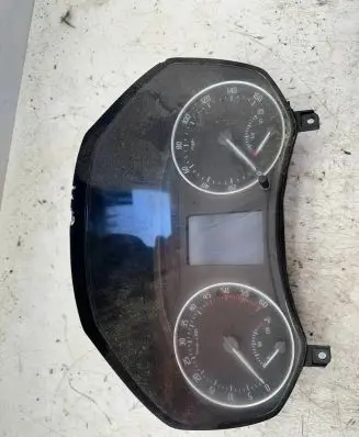 Skoda Octavia Mk2 (1Z) Speedometer (instrument cluster) 1Z0920903D V010000