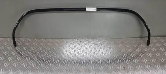 Front bumper splitter molding