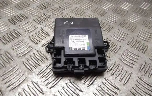 Mercedes-Benz B W245 Door control unit/module A1698209226 05072374