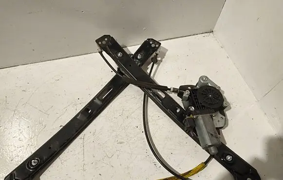 BMW 3 E46 Front door window regulator with motor 8196038