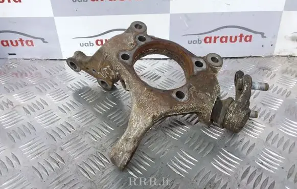 Toyota RAV 4 (XA30) Front wheel hub spindle knuckle