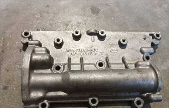 Mercedes-Benz E W212 Timing belt guard (cover) A6510150601