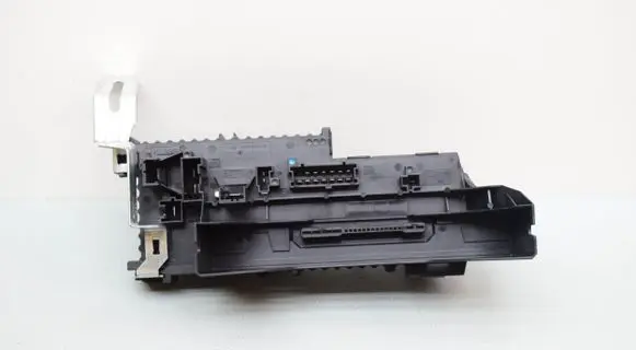 Mercedes-Benz C W204 Fuse module A0025421319 A0025422619