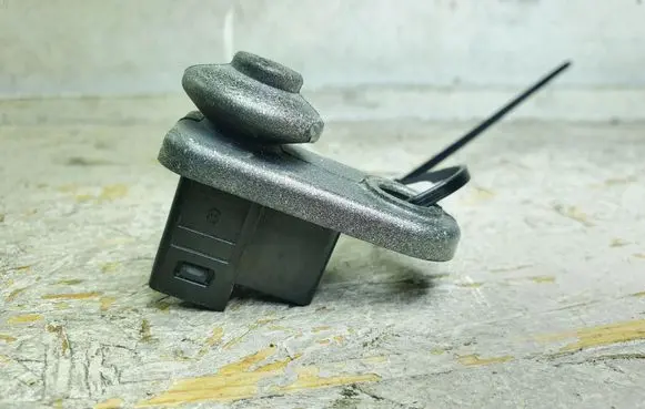Mitsubishi Pajero Rear door sensor 