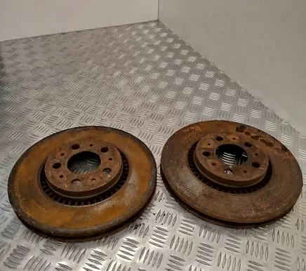 Volvo V70 Front brake disc