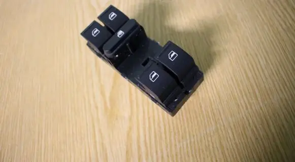 Volkswagen PASSAT B6 Electric window control switch 1K4959857B