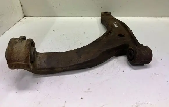 Volkswagen Transporter - Caravelle T5 Front lower control arm/wishbone