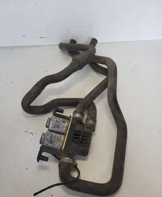 BMW 5 E39 Coolant heater control valve 8374995