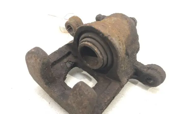 Nissan Qashqai Rear brake caliper 