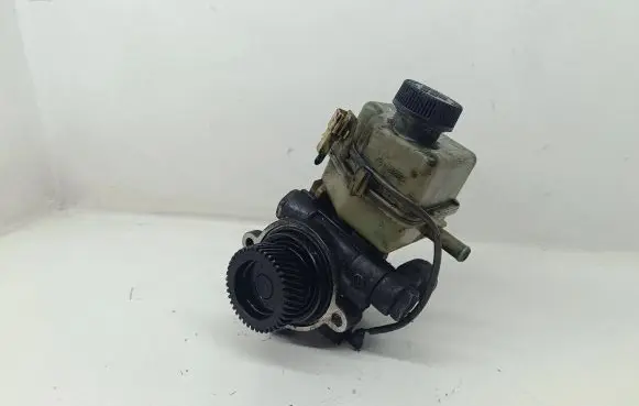 Mazda 6 Power steering pump