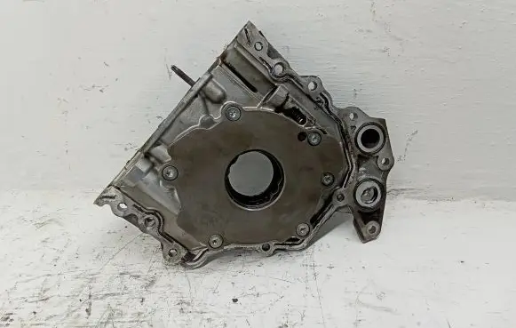 Volvo V70 Oil pump 9686038880