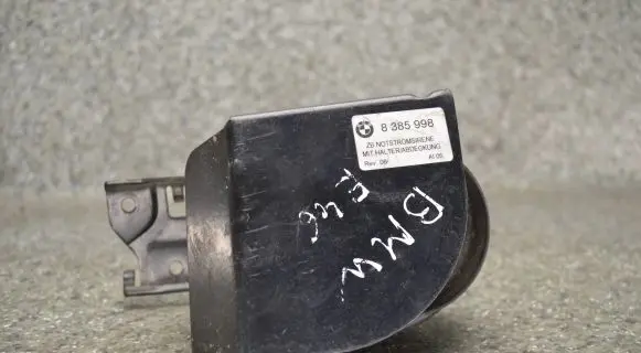 BMW 3 E46 Horn signal 8385998
