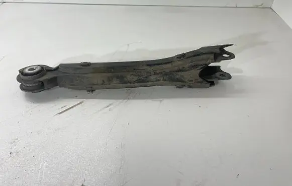 Mercedes-Benz C W205 Rear control arm A2043521205