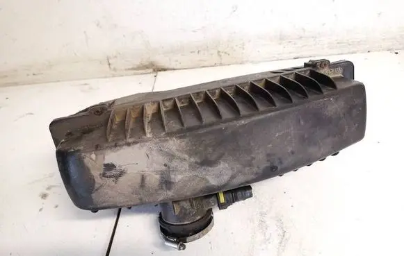 Peugeot 207 Air filter box 9654625780 9680641180