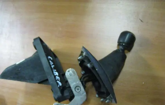 Dodge Caliber Gear shifter/selector 05062112AC