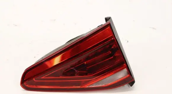 Volkswagen Touran III Rear/tail lights set 5TA945308B5753544
