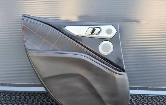 BMW XM Coupe rear side trim panel 