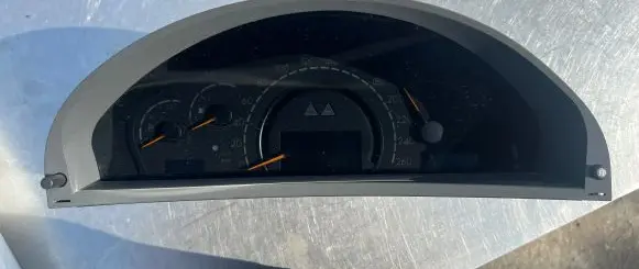 Mercedes-Benz S W220 Speedometer (instrument cluster) 1031098050 A2205420358 1037339160