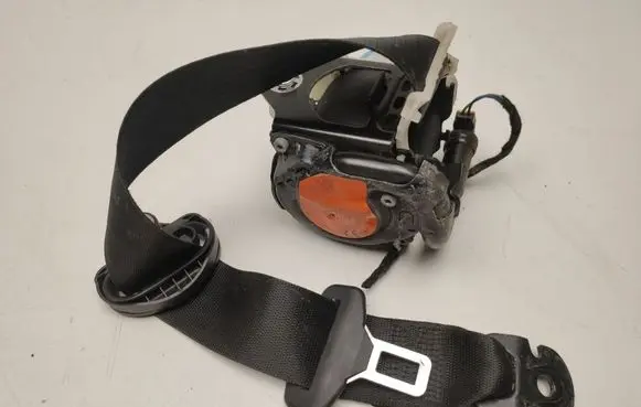 Mercedes-Benz B W246 W242 Rear seatbelt A2468602785