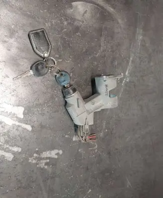 Volkswagen Transporter - Caravelle T4 Ignition lock 701905851