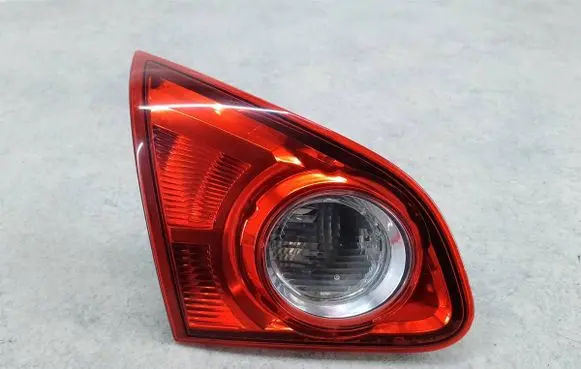Nissan Qashqai+2 Tailgate rear/tail lights 26555-JD800
