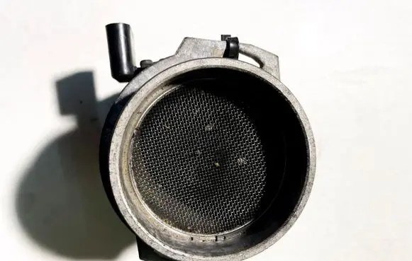 Audi A6 S6 C5 4B Mass air flow meter 059906461G AFH7025F AFH7025C