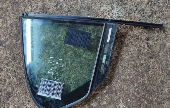 BMW 7 G11 G12 Rear vent window glass 43R010774