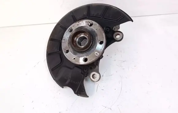 Volkswagen Tiguan Front wheel hub