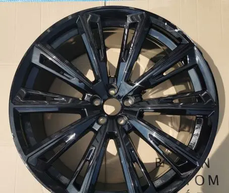 Audi Q8 R23 light alloy rim 4M8601025AT