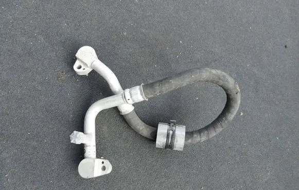 BMW 5 G30 G31 G38 Air conditioning (A/C) pipe/hose 9321598