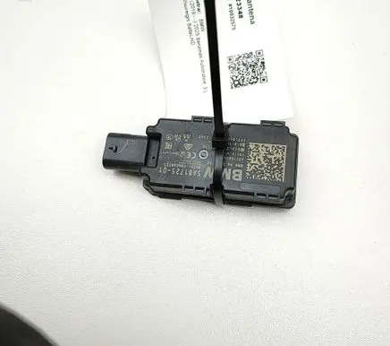 BMW X6 G06 Keyless system antenna 5A81725 A3C10274508