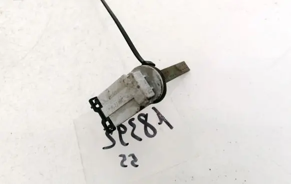 Volkswagen PASSAT B6 Interior temperature sensor 4B0820539