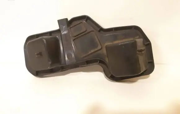 Headlight/headlamp dust cover