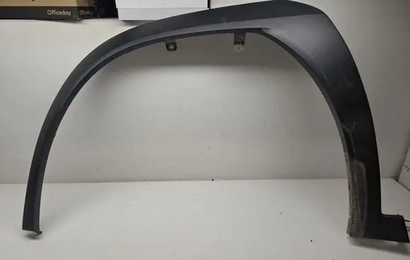 Lexus UX Front arch trim 7560276010