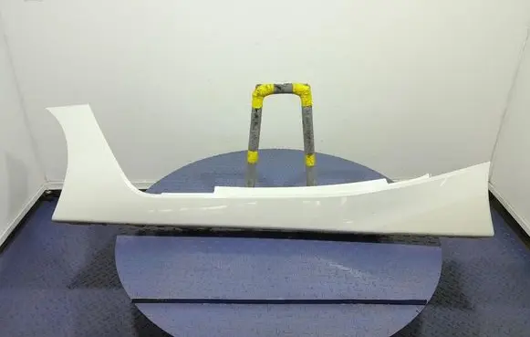 BMW Z4 E85 E86 Foot area side trim 7436819