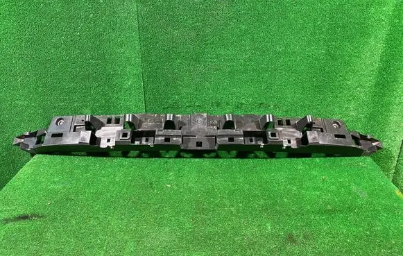 Renault Trafic III (X82) Front bumper support beam 620905744R