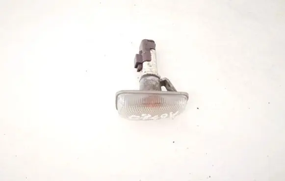 Peugeot Partner Front fender indicator light