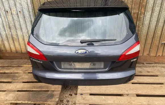 Ford Mondeo MK IV Tailgate/trunk/boot lid 0390201875 31218473 3M51R17K441