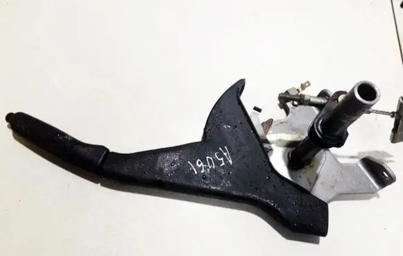 Mitsubishi Grandis Handbrake/parking brake lever assembly