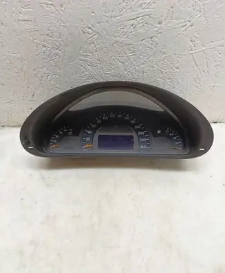 Mercedes-Benz C W203 Speedometer (instrument cluster) A2035401347 110080183 110080183022