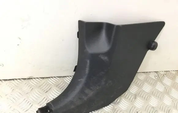 KIA Sportage Foot area side trim 85825F1900