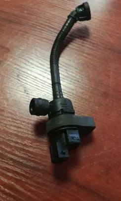 BMW Z4 E85 E86 Fuel tank valve 7512581